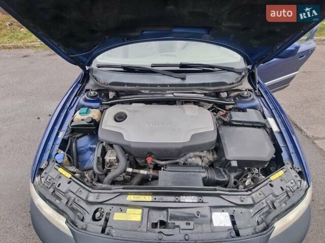 Синий Вольво ХС70, объемом двигателя 2.4 л и пробегом 330 тыс. км за 11499 $, фото 9 на Automoto.ua