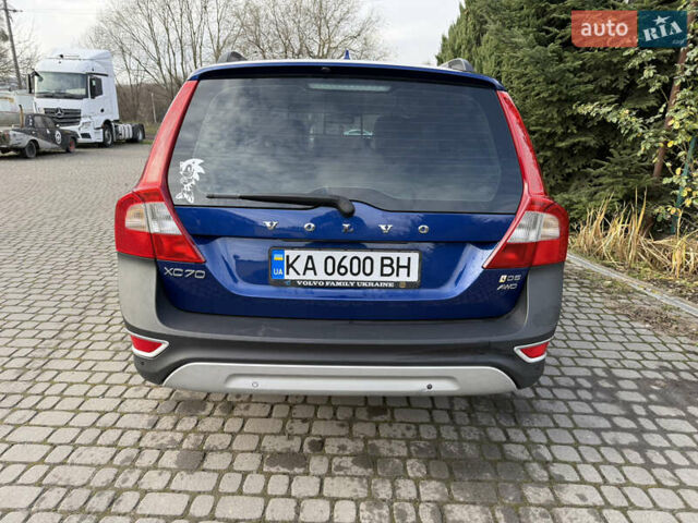 Синий Вольво ХС70, объемом двигателя 2.4 л и пробегом 325 тыс. км за 10500 $, фото 4 на Automoto.ua