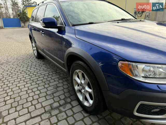 Синий Вольво ХС70, объемом двигателя 2.4 л и пробегом 325 тыс. км за 10500 $, фото 6 на Automoto.ua