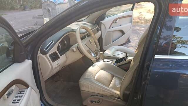 Синій Вольво ХС70, об'ємом двигуна 2.4 л та пробігом 361 тис. км за 13400 $, фото 6 на Automoto.ua