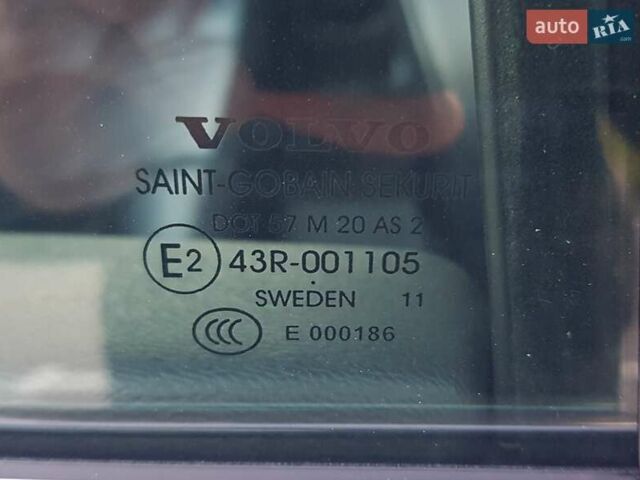 Синий Вольво ХС70, объемом двигателя 2.4 л и пробегом 225 тыс. км за 14750 $, фото 20 на Automoto.ua
