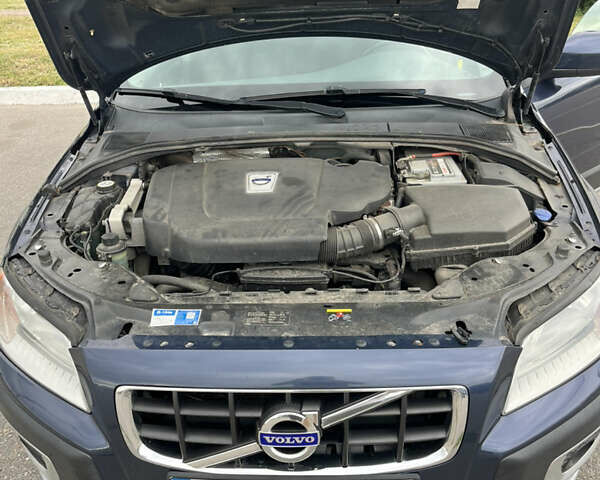 Синій Вольво ХС70, об'ємом двигуна 2.4 л та пробігом 295 тис. км за 13500 $, фото 1 на Automoto.ua