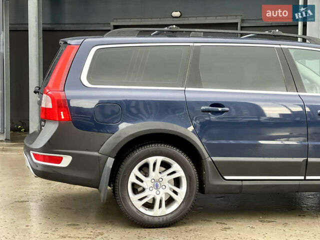 Синій Вольво ХС70, об'ємом двигуна 2.4 л та пробігом 143 тис. км за 18500 $, фото 16 на Automoto.ua