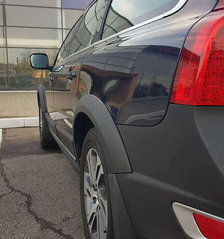 Синий Вольво ХС70, объемом двигателя 2.4 л и пробегом 225 тыс. км за 14750 $, фото 13 на Automoto.ua