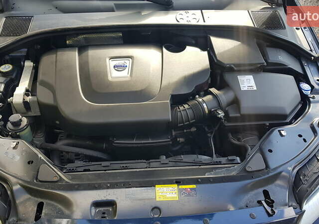 Синий Вольво ХС70, объемом двигателя 2.4 л и пробегом 225 тыс. км за 14750 $, фото 40 на Automoto.ua