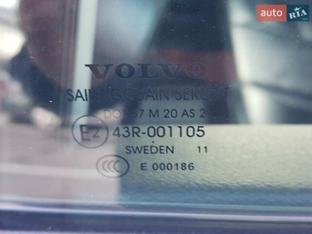 Синий Вольво ХС70, объемом двигателя 2.4 л и пробегом 225 тыс. км за 14750 $, фото 22 на Automoto.ua
