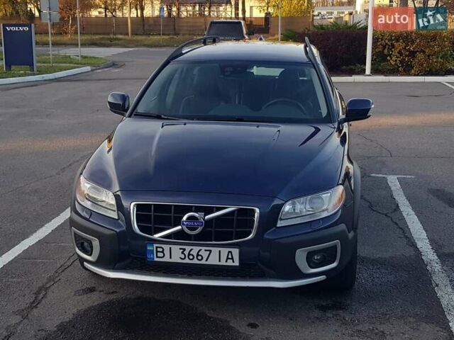 Синий Вольво ХС70, объемом двигателя 2.4 л и пробегом 225 тыс. км за 14750 $, фото 1 на Automoto.ua