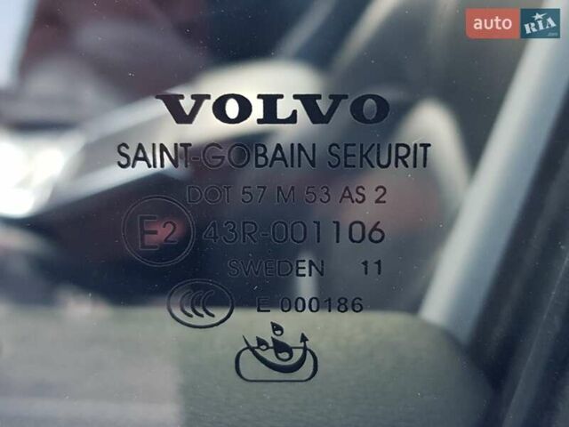 Синий Вольво ХС70, объемом двигателя 2.4 л и пробегом 225 тыс. км за 14750 $, фото 21 на Automoto.ua