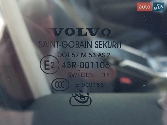 Синий Вольво ХС70, объемом двигателя 2.4 л и пробегом 225 тыс. км за 14750 $, фото 16 на Automoto.ua
