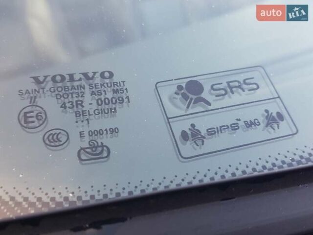 Синий Вольво ХС70, объемом двигателя 2.4 л и пробегом 225 тыс. км за 14750 $, фото 18 на Automoto.ua