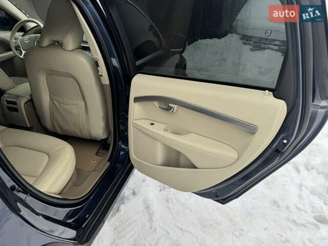 Синій Вольво ХС70, об'ємом двигуна 2.4 л та пробігом 230 тис. км за 12999 $, фото 88 на Automoto.ua