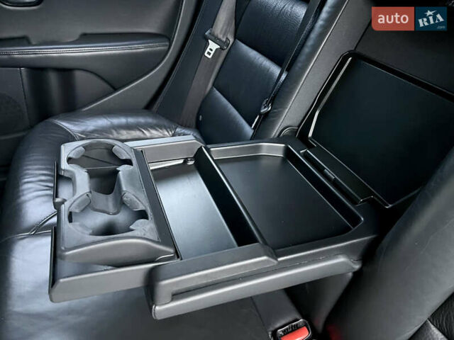 Синій Вольво ХС70, об'ємом двигуна 2.4 л та пробігом 143 тис. км за 18500 $, фото 35 на Automoto.ua