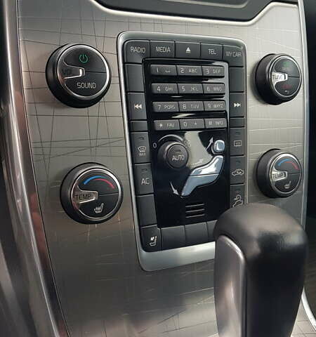 Синий Вольво ХС70, объемом двигателя 2.4 л и пробегом 225 тыс. км за 14750 $, фото 33 на Automoto.ua