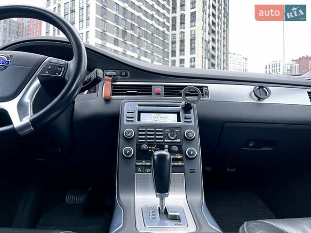Синій Вольво ХС70, об'ємом двигуна 2.4 л та пробігом 143 тис. км за 18500 $, фото 48 на Automoto.ua