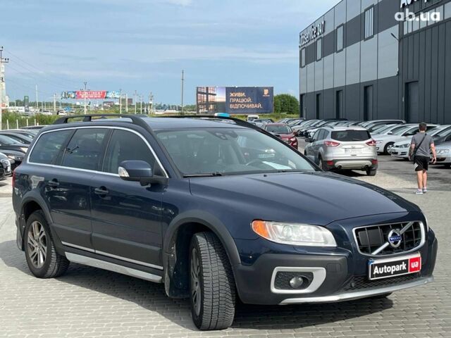 Синий Вольво ХС70, объемом двигателя 2.4 л и пробегом 310 тыс. км за 13790 $, фото 2 на Automoto.ua