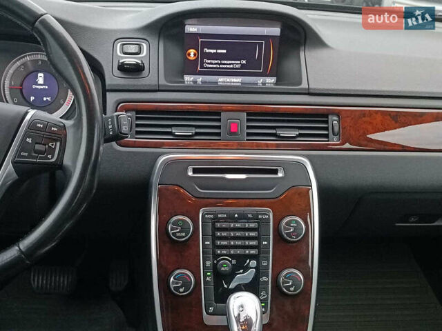 Синий Вольво ХС70, объемом двигателя 2.4 л и пробегом 264 тыс. км за 16990 $, фото 15 на Automoto.ua