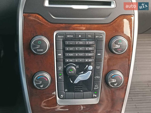 Синий Вольво ХС70, объемом двигателя 2.4 л и пробегом 264 тыс. км за 15990 $, фото 28 на Automoto.ua