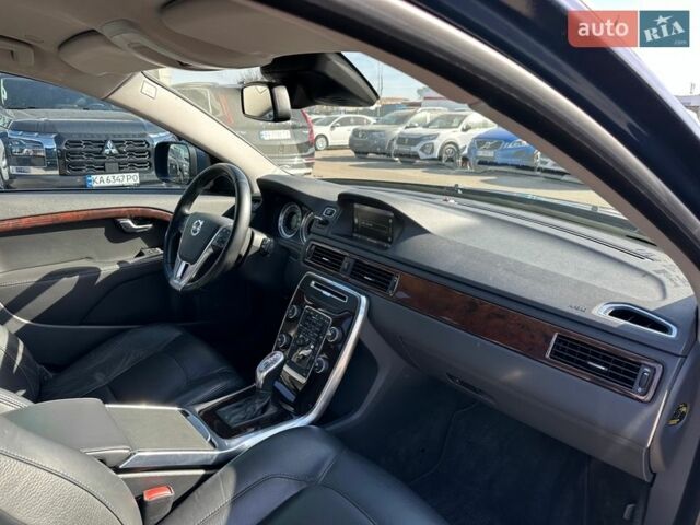 Синій Вольво ХС70, об'ємом двигуна 2.4 л та пробігом 288 тис. км за 15500 $, фото 26 на Automoto.ua