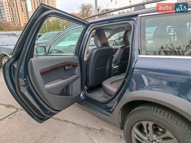 Синий Вольво ХС70, объемом двигателя 2.4 л и пробегом 264 тыс. км за 16990 $, фото 10 на Automoto.ua