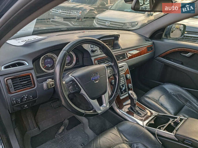 Синий Вольво ХС70, объемом двигателя 2.4 л и пробегом 264 тыс. км за 15990 $, фото 17 на Automoto.ua