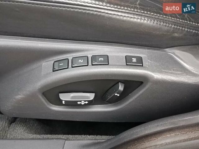 Синий Вольво ХС70, объемом двигателя 2.4 л и пробегом 264 тыс. км за 16990 $, фото 21 на Automoto.ua