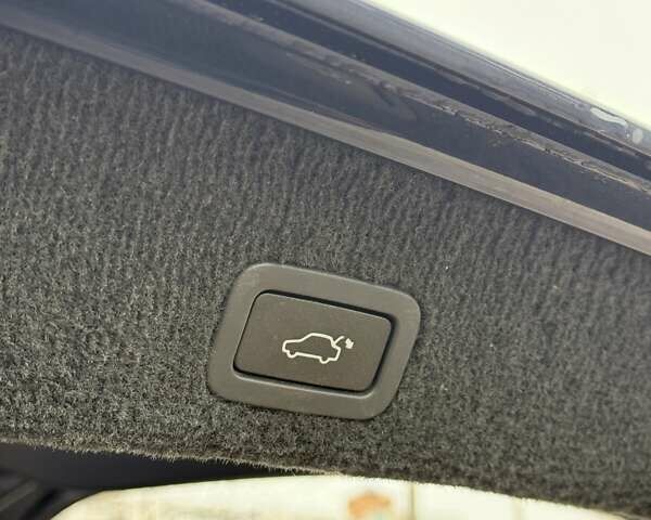 Синій Вольво ХС70, об'ємом двигуна 2.4 л та пробігом 202 тис. км за 16700 $, фото 12 на Automoto.ua