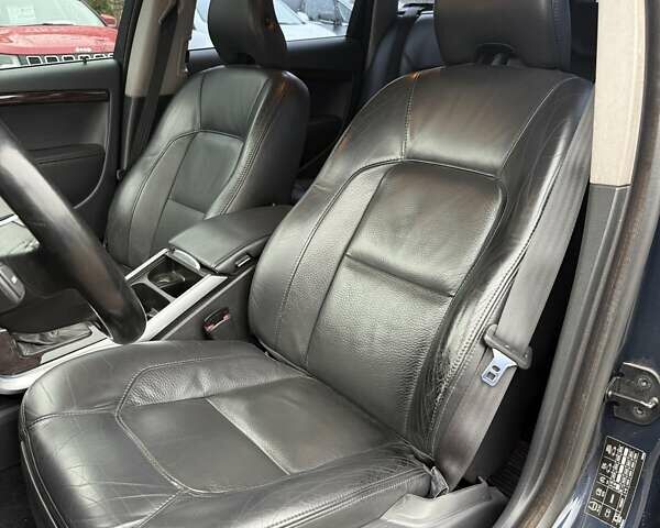 Синій Вольво ХС70, об'ємом двигуна 2.4 л та пробігом 202 тис. км за 16700 $, фото 26 на Automoto.ua