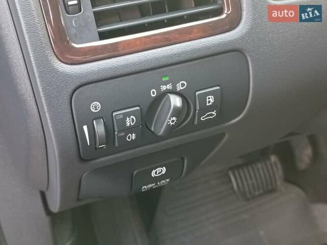 Синий Вольво ХС70, объемом двигателя 2.4 л и пробегом 264 тыс. км за 15990 $, фото 21 на Automoto.ua