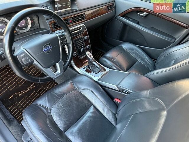 Синий Вольво ХС70, объемом двигателя 2.4 л и пробегом 256 тыс. км за 13900 $, фото 9 на Automoto.ua