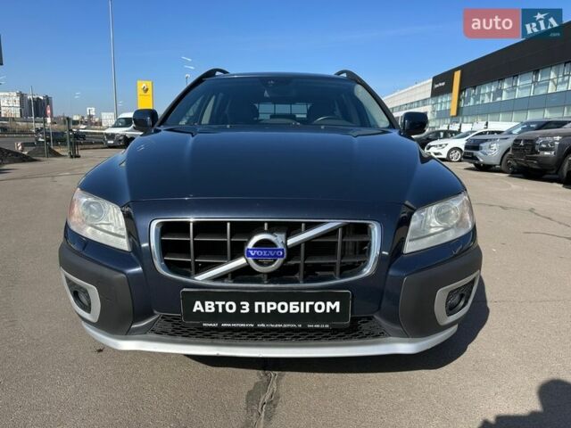 Синій Вольво ХС70, об'ємом двигуна 2.4 л та пробігом 288 тис. км за 15500 $, фото 2 на Automoto.ua