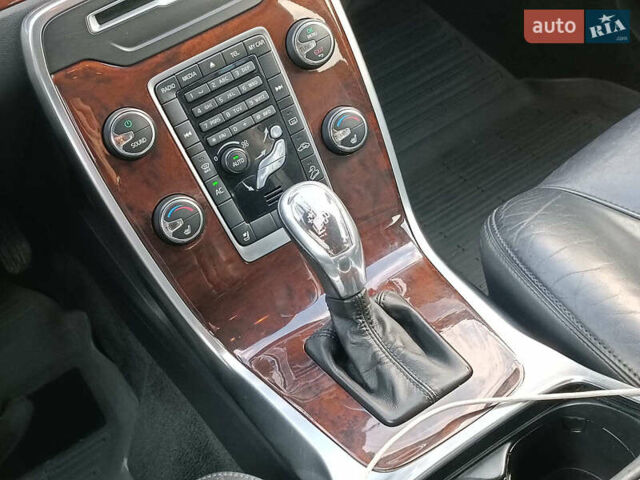 Синий Вольво ХС70, объемом двигателя 2.4 л и пробегом 264 тыс. км за 15990 $, фото 15 на Automoto.ua