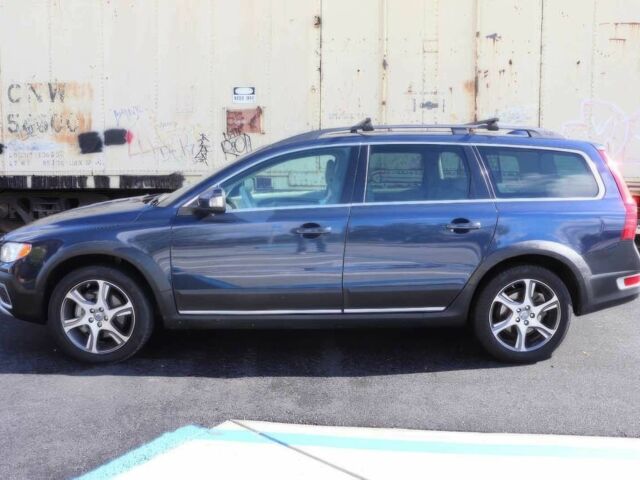 Синий Вольво ХС70, объемом двигателя 3 л и пробегом 88 тыс. км за 7350 $, фото 4 на Automoto.ua