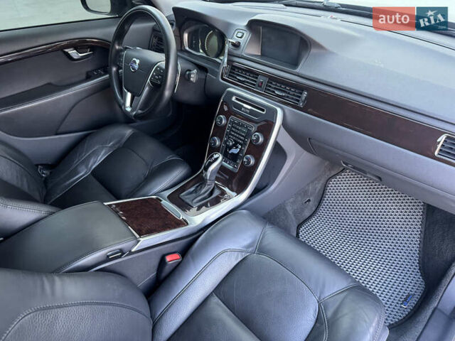 Синий Вольво ХС70, объемом двигателя 2.4 л и пробегом 235 тыс. км за 16950 $, фото 22 на Automoto.ua