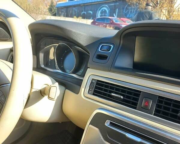 Синій Вольво ХС70, об'ємом двигуна 2 л та пробігом 180 тис. км за 13900 $, фото 19 на Automoto.ua
