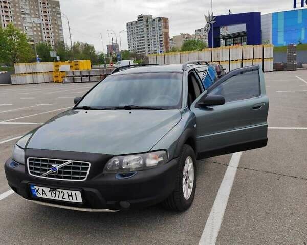 Зеленый Вольво ХС70, объемом двигателя 2.5 л и пробегом 285 тыс. км за 6000 $, фото 6 на Automoto.ua