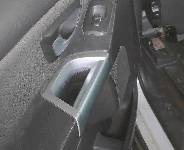 Белый Вольво ХС90, объемом двигателя 2.4 л и пробегом 350 тыс. км за 9000 $, фото 9 на Automoto.ua