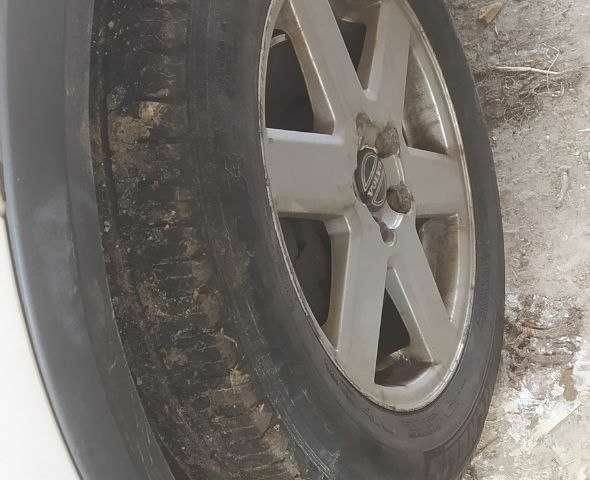 Белый Вольво ХС90, объемом двигателя 2.4 л и пробегом 350 тыс. км за 9000 $, фото 14 на Automoto.ua