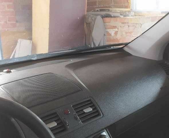 Белый Вольво ХС90, объемом двигателя 2.4 л и пробегом 350 тыс. км за 9000 $, фото 2 на Automoto.ua