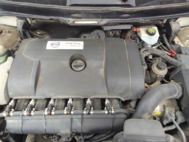 Белый Вольво ХС90, объемом двигателя 3.2 л и пробегом 267 тыс. км за 14493 $, фото 12 на Automoto.ua