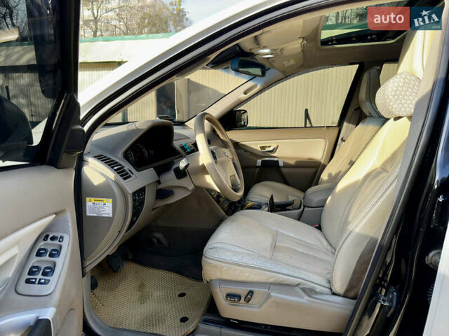 Белый Вольво ХС90, объемом двигателя 2.4 л и пробегом 370 тыс. км за 8600 $, фото 15 на Automoto.ua