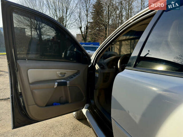 Белый Вольво ХС90, объемом двигателя 2.4 л и пробегом 370 тыс. км за 8600 $, фото 16 на Automoto.ua