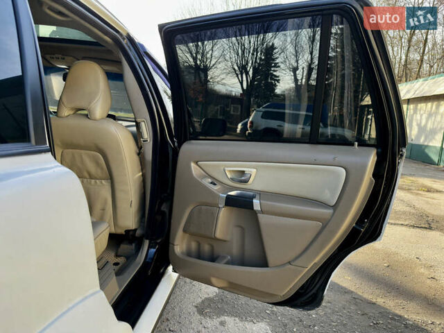 Белый Вольво ХС90, объемом двигателя 2.4 л и пробегом 370 тыс. км за 8600 $, фото 12 на Automoto.ua