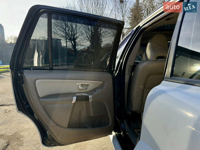 Белый Вольво ХС90, объемом двигателя 2.4 л и пробегом 370 тыс. км за 8600 $, фото 18 на Automoto.ua