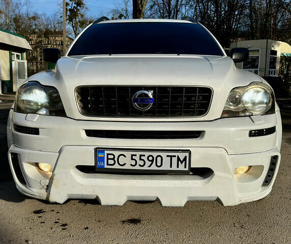 Белый Вольво ХС90, объемом двигателя 2.4 л и пробегом 370 тыс. км за 8600 $, фото 9 на Automoto.ua