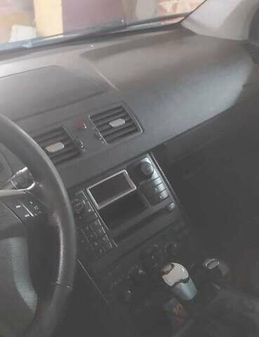 Білий Вольво ХС90, об'ємом двигуна 2.4 л та пробігом 350 тис. км за 9000 $, фото 2 на Automoto.ua