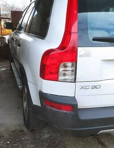 Білий Вольво ХС90, об'ємом двигуна 2.4 л та пробігом 350 тис. км за 9000 $, фото 18 на Automoto.ua