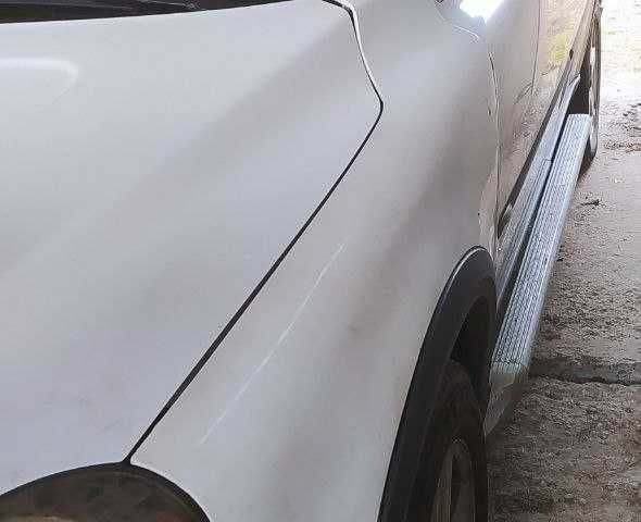 Білий Вольво ХС90, об'ємом двигуна 2.4 л та пробігом 350 тис. км за 9000 $, фото 15 на Automoto.ua