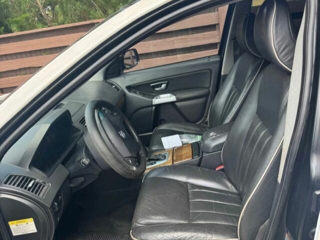 Вольво ХС90 2006 в Киеве на Automoto.ua Белый Вольво ХС90, объемом двигателя 3 л и пробегом 300 тыс. км за 6899 $, фото 8 на Automoto.ua