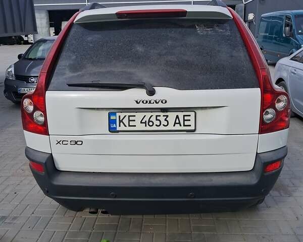 Белый Вольво ХС90, объемом двигателя 2.5 л и пробегом 180 тыс. км за 8800 $, фото 3 на Automoto.ua