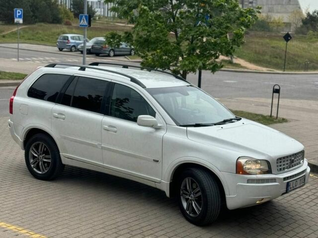 Белый Вольво ХС90, объемом двигателя 2.4 л и пробегом 368 тыс. км за 6500 $, фото 5 на Automoto.ua